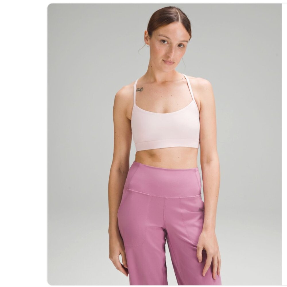 Lululemon Flow Y Bra Nulu *Light Support, A-C Cups in Flush Pink
